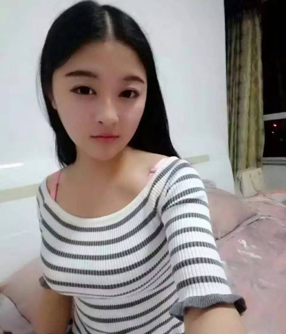 李菲